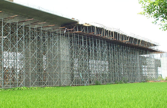 Construção e manutenção de pontes